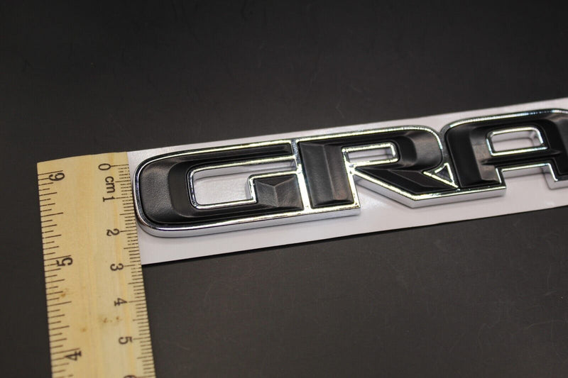 One-piece GRAND CHEROKEE Black Chrome Silver Letters Badge Side Door For Jeep